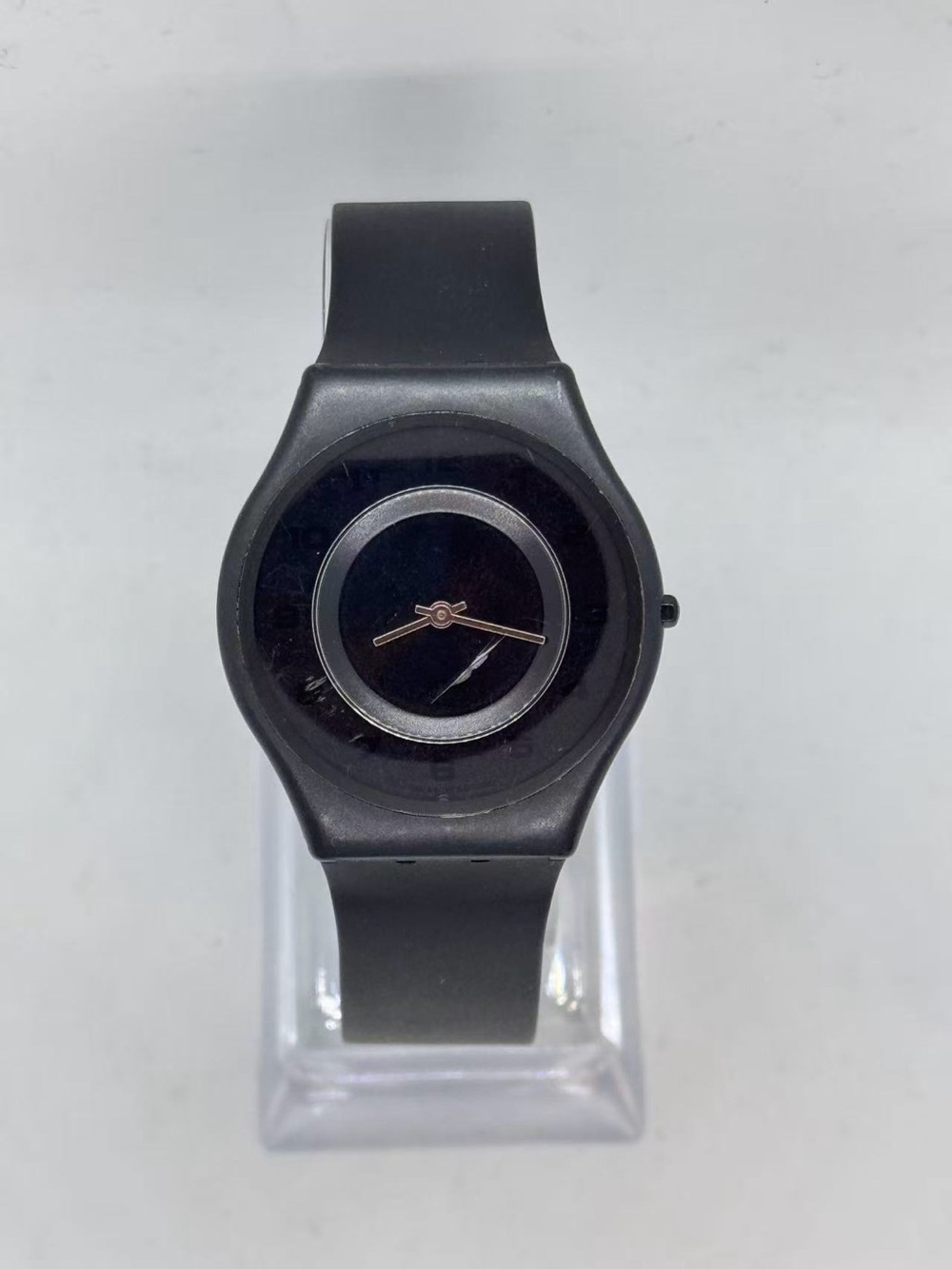 Vintage Swatch Unisex Quartz Watch 33mm Black Dial Swiss Made New Battery Runs